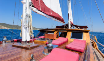 Luxury Sailing Gullet (2007) completo